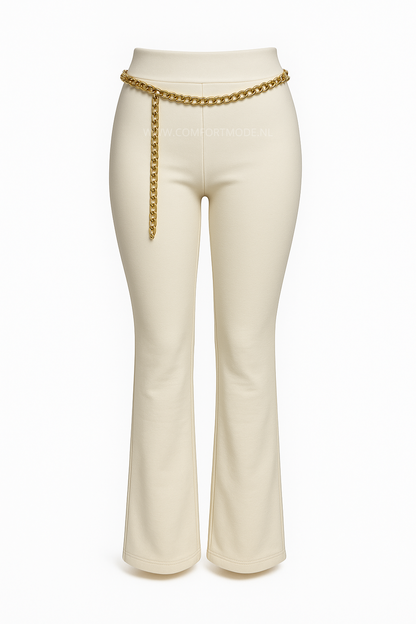-COMFORTBROEK FLARED CREME MET GOUDEN KETTING